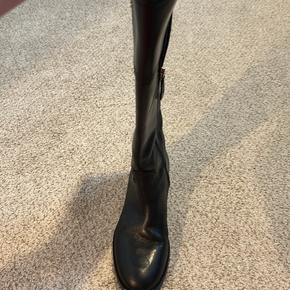 Tory Burch Kiernan 35MM Leather Riding Boot, Size 8 - Picture 8 of 12